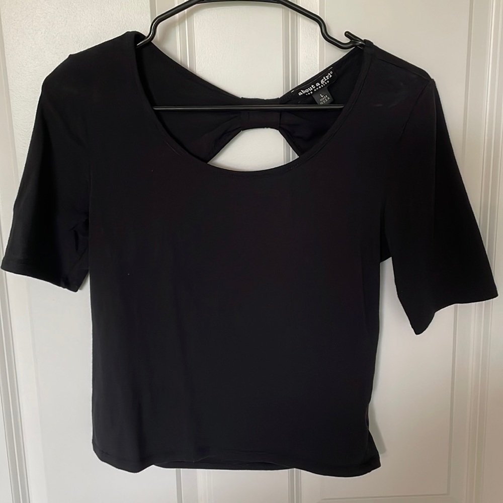 Cropped Black Tshirt